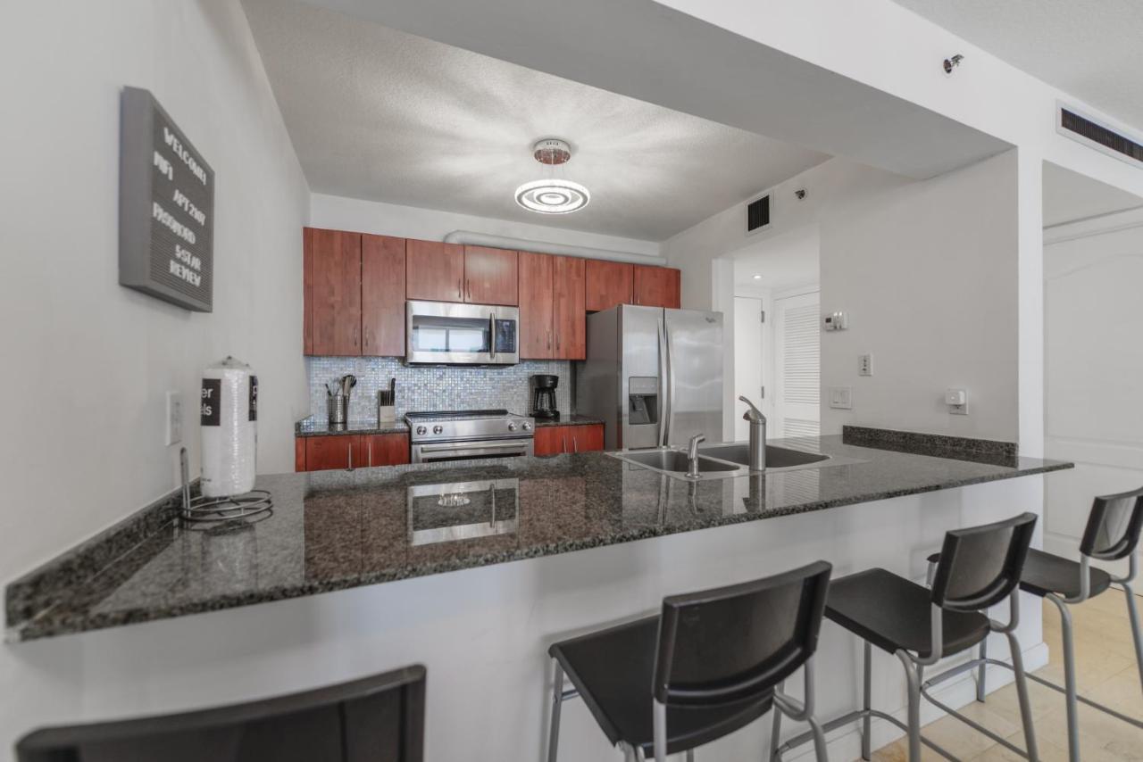 Wonderful Condo In Brickell With Pool And Gym Маями Екстериор снимка