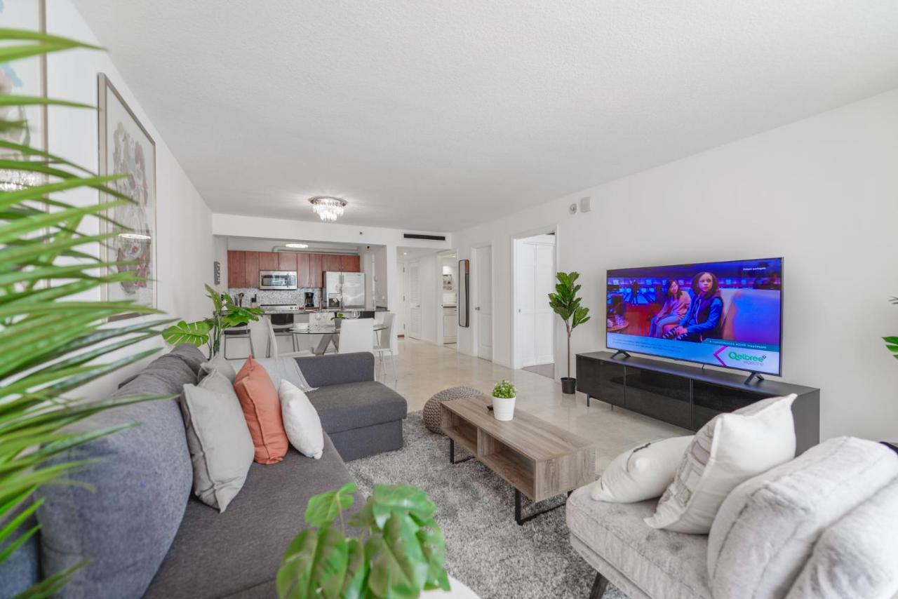 Wonderful Condo In Brickell With Pool And Gym Маями Екстериор снимка